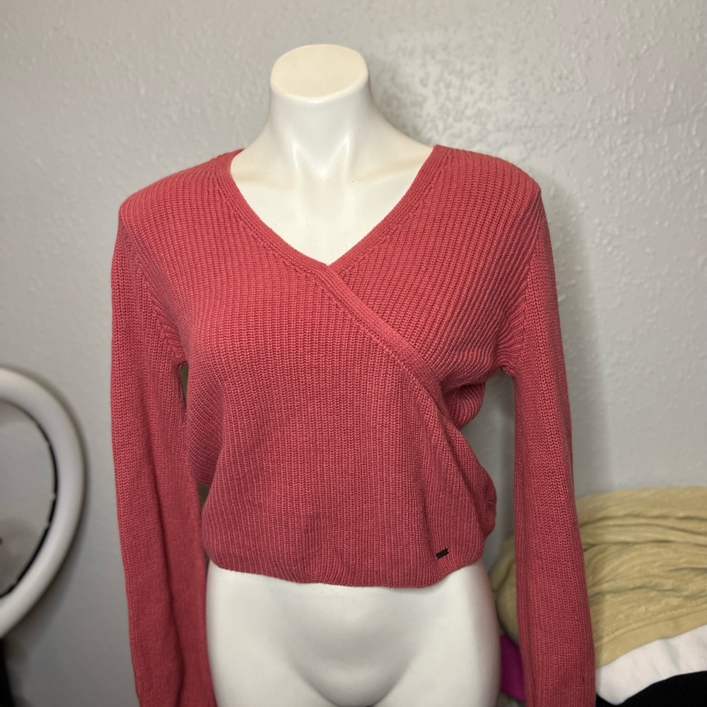 Hollister sweater